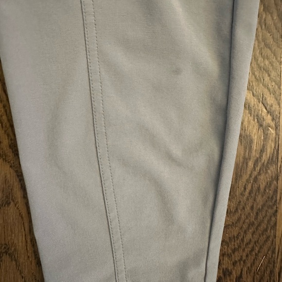 Athleta Women’s cargo leggings, size 4 - Picture 2 of 6